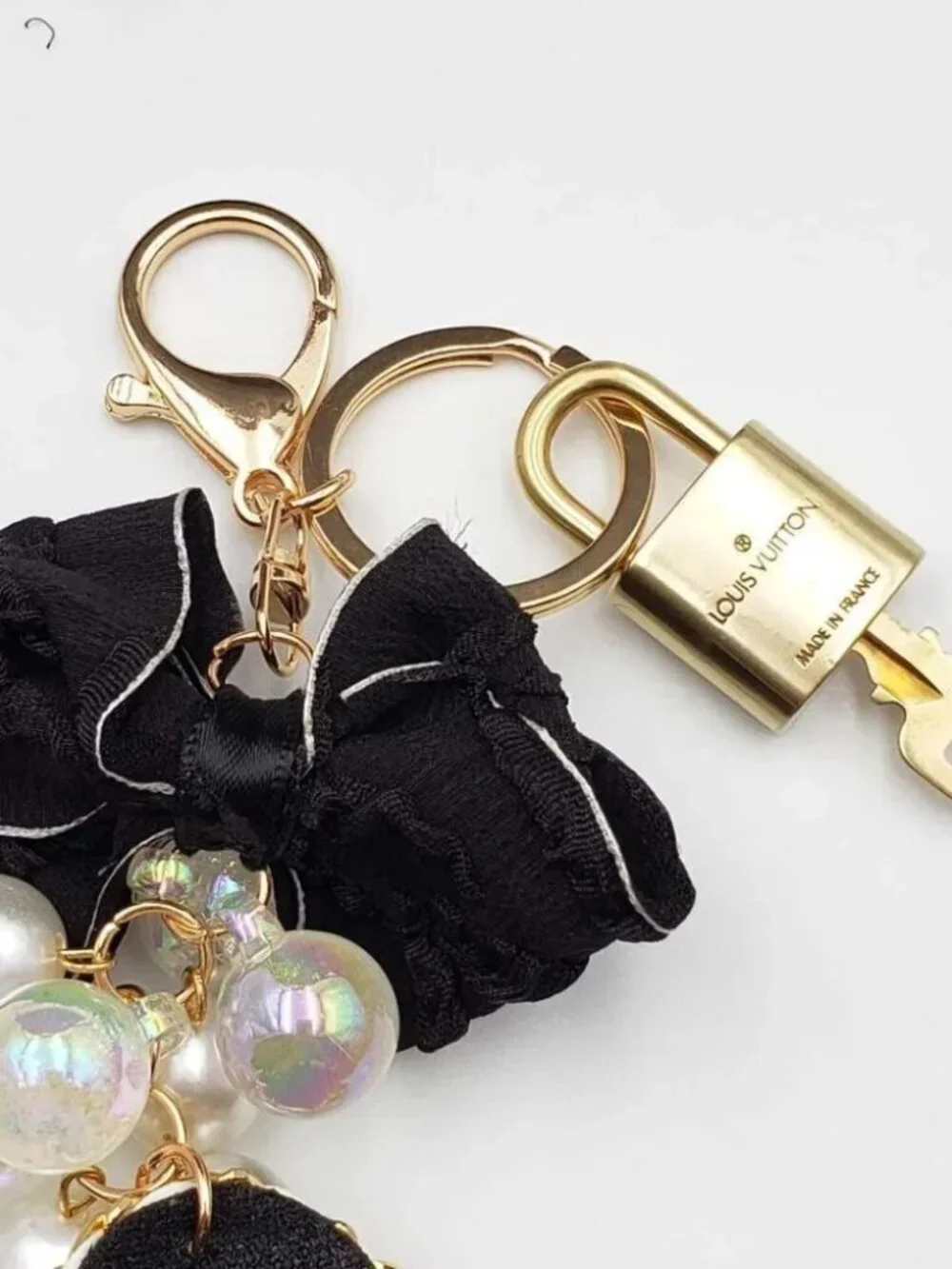 LV Gold Padlock Authentic 🔑 Luxury Bag Charm w/ Unbranded Flower Keychain